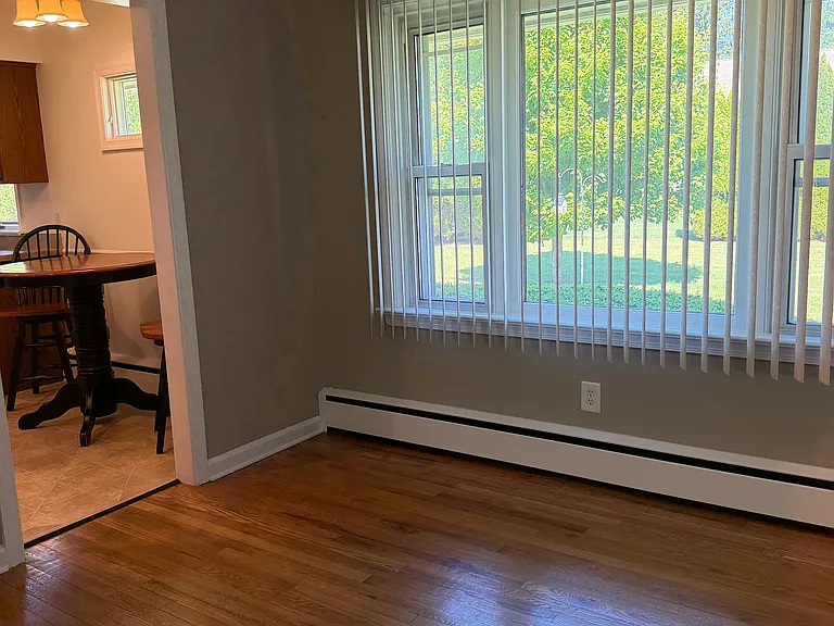 139 S Eastview Ave — Photo 20