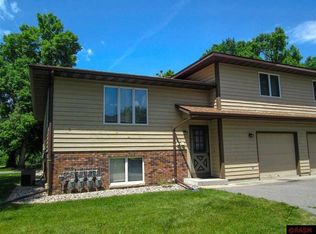 1760 Colette Dr APT 2, Mankato, MN 56003