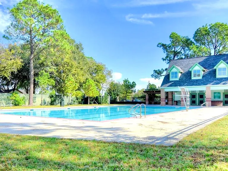 2534 Pines Pointe Dr — Photo 24