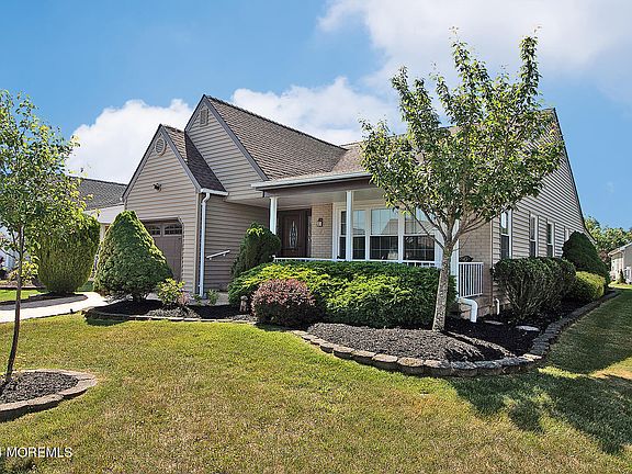 3rd image of 113 Portsmouth Drive