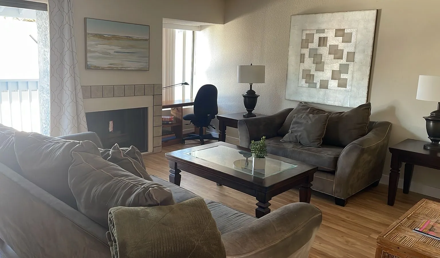 3 bed, 2.5 bath, 1500 sqft, $5,945 — Photo 2