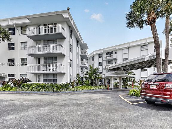 3rd image of 1913 S Ocean Dr APT 225