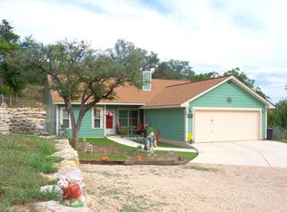 215 Willow Ln, Ingram, TX 78025
