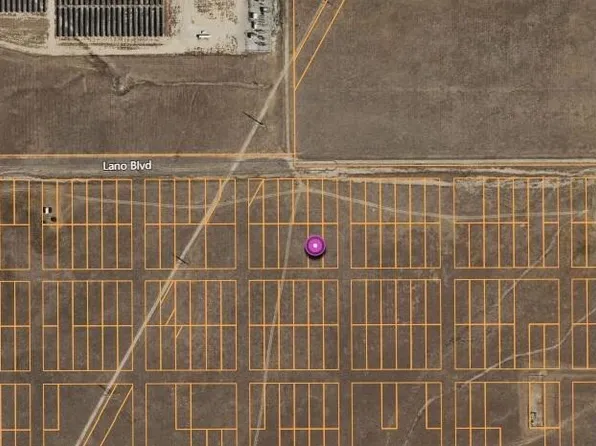 W Vic 97 St, Lancaster, CA 93536