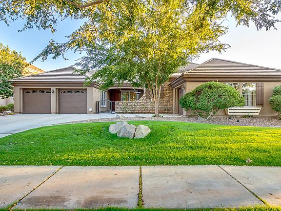 4th image of 2875 E Linda Ln