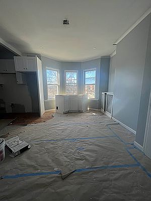 1st image of 4044 Barnes Ave Floor 1