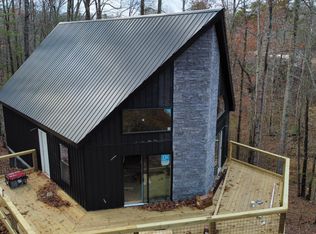 586 Cliffview Rd, Zoe, KY 41397