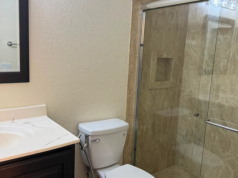 5109 Shalimar Cir — Photo 9