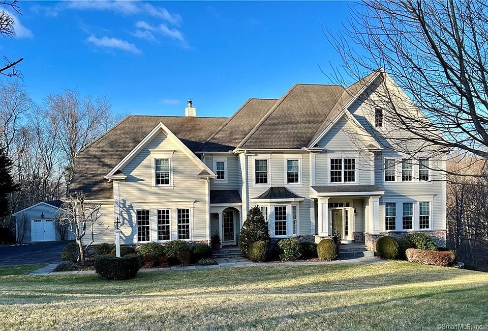1st image of 110 Summit Crest Drive