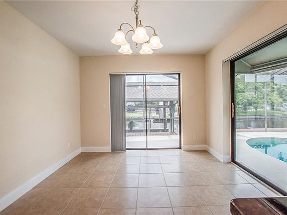 5th image of 32 Citrus Dr