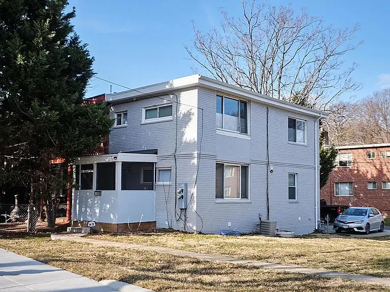 144 Webster St NE — Photo 15