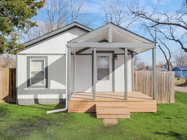 509 N 6th St, Plattsburg, MO 64477