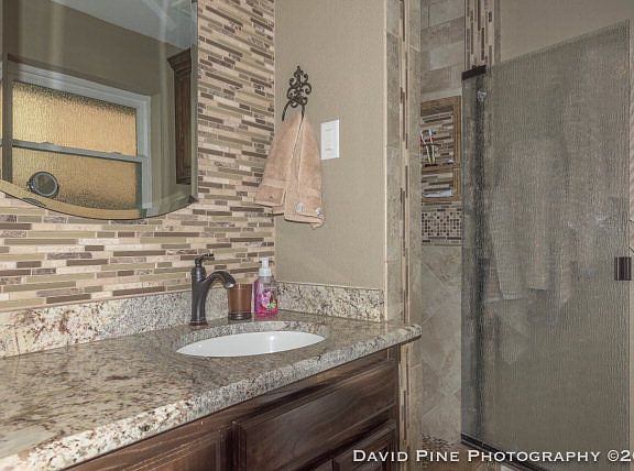 2nd image of 4706 Pasadena Dr