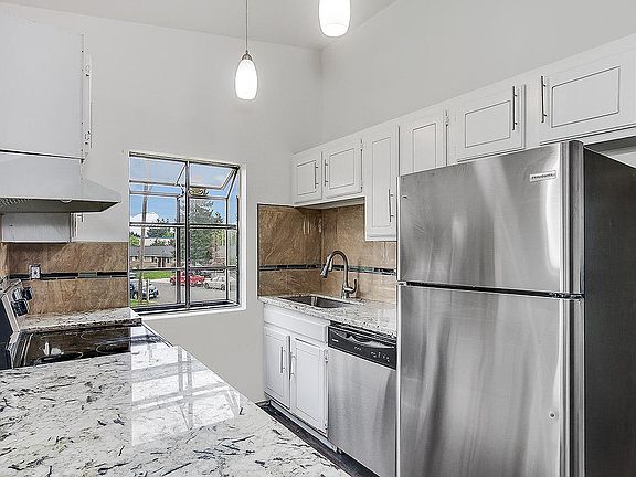 2nd image of 2 5th St NW APT C