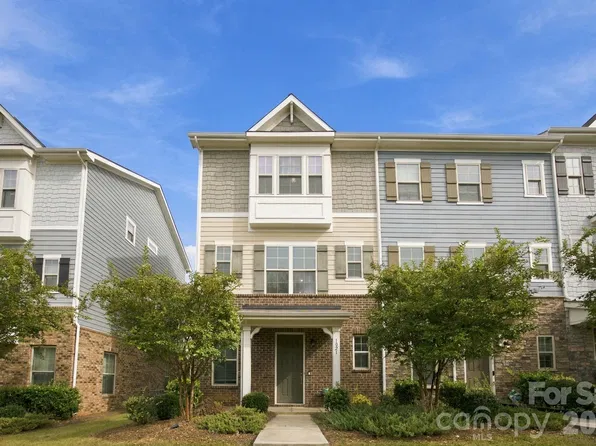 1021 Doveridge St, Charlotte, NC 28273