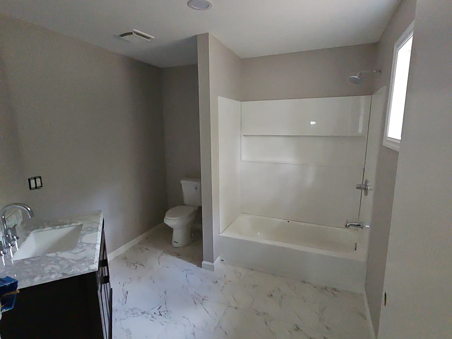 3 bed, 1749 sqft, $1,899 — Photo 4