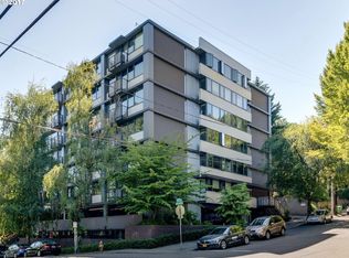 2020 SW Main St W #807, Portland, OR 97205