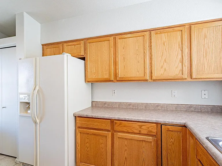 7035 W Phelps Rd — Photo 12