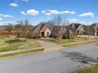 703 SW Barn Valley Rd, Bentonville, AR 72712