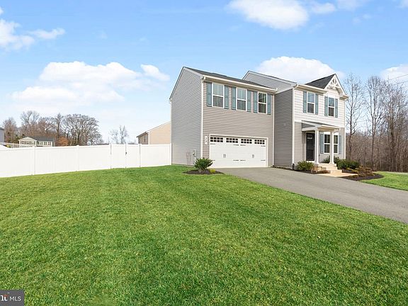 2nd image of 39 Willow Woods Dr