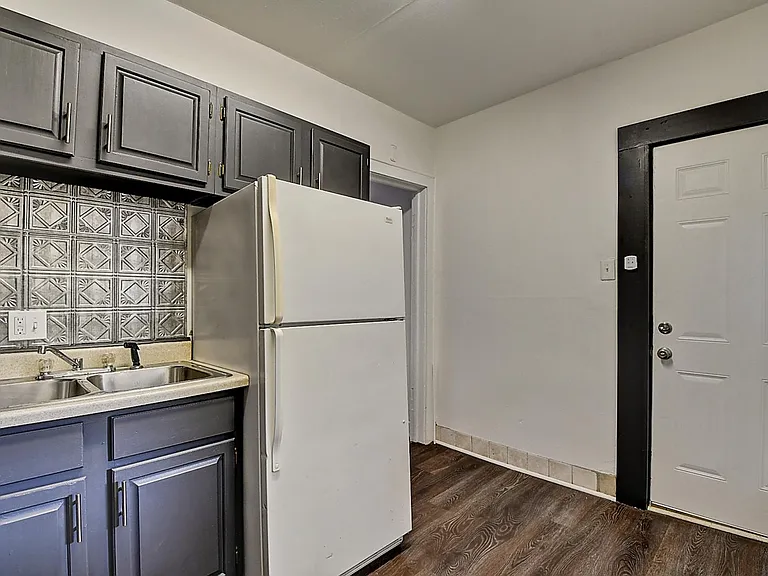 2808 N Capitol Ave #1 — Photo 18