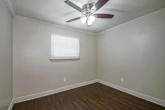 2725 Varnado St — Photo 18