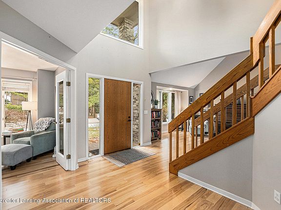 3rd image of 3991 Shoals Dr