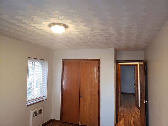 4th image of 2531 McNicholsapt #104