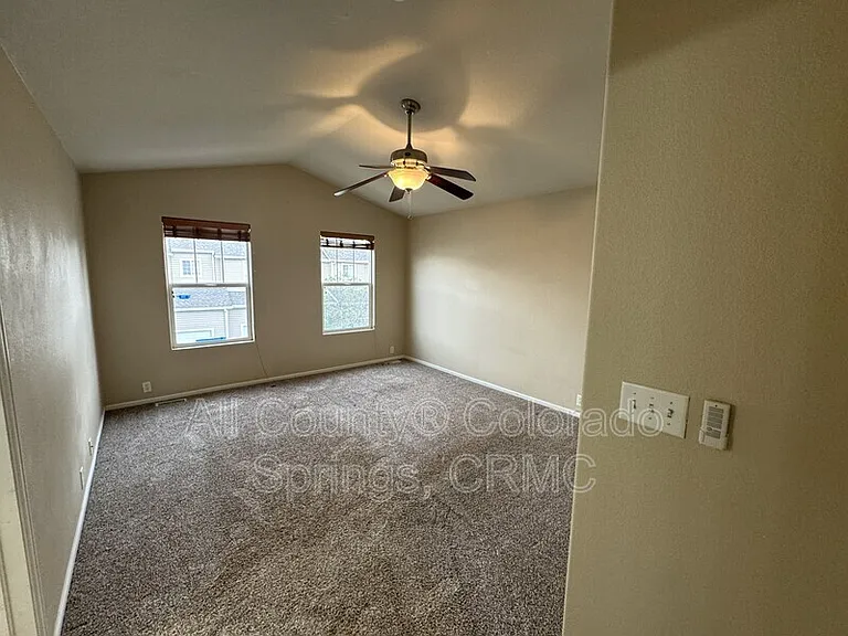7332 Sandy Springs Point — Photo 20