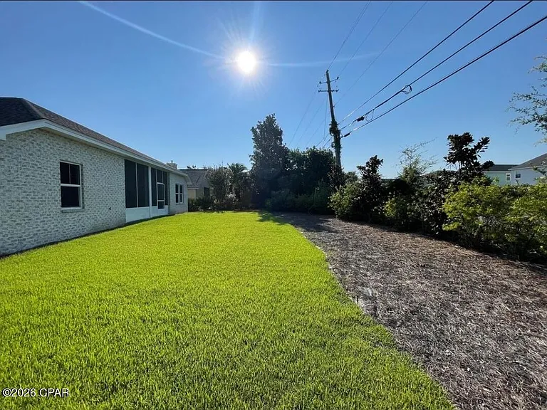 4640 Delwood Park Blvd — Photo 32