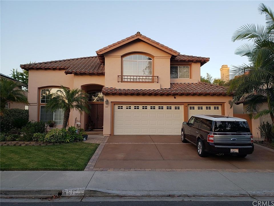 1st image of 661 Avenida Cordoba