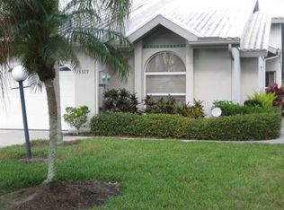 5329 Crestlake Blvd #3, Sarasota, FL 34233