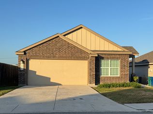 12026 Links Pkwy, San Antonio, TX 78221