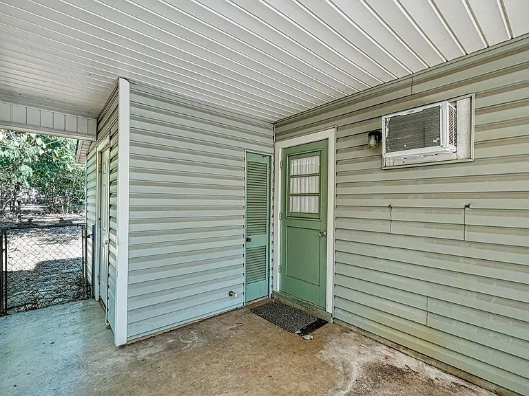 4906 Gladeview Dr — Photo 14