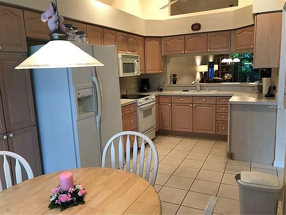 4th image of 2212 Evans Rd