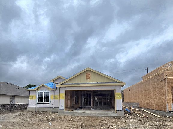 2nd image of 1336 Lindsey Dr