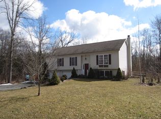 198 Old Kingston Rd, New Paltz, NY 12561