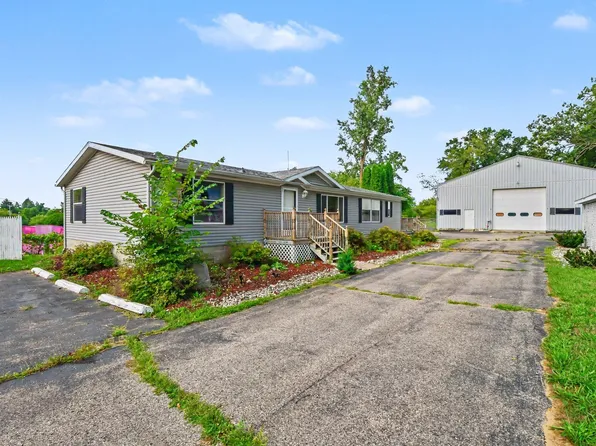 546 Wall St, Ionia, MI 48846