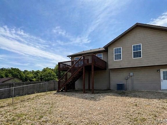 5th image of 1570 Lyle Curtis Cir