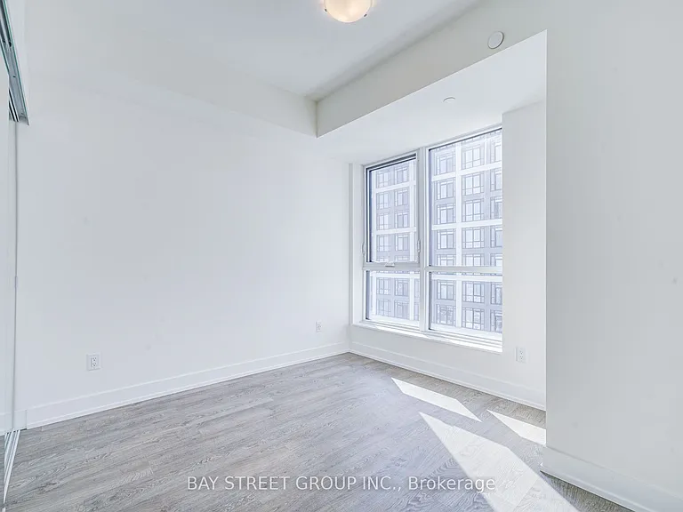 5 Mabelle Ave #4032 — Photo 24