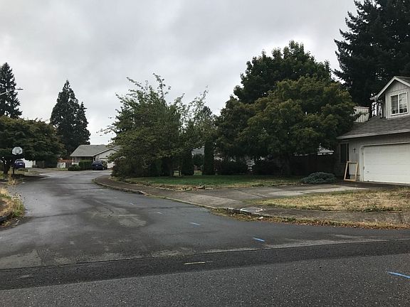 5th image of 10807 NE 71st Cir