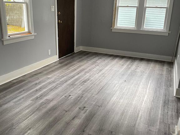 2nd image of 411 N Avenue 64