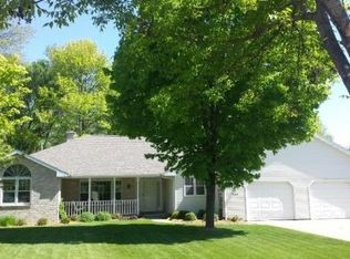 3188 Early Bird Ln, Green Bay, WI 54313