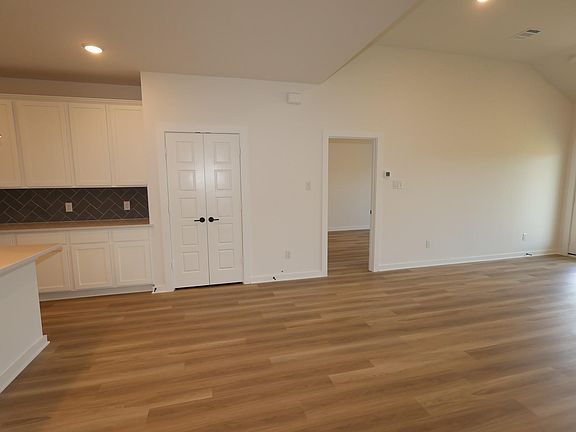 5th image of 32547 Summer Vista Ln