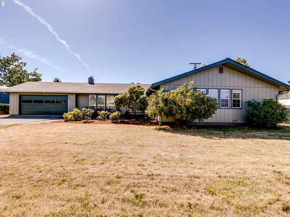 1004 Irvington Dr, Eugene, OR 97404