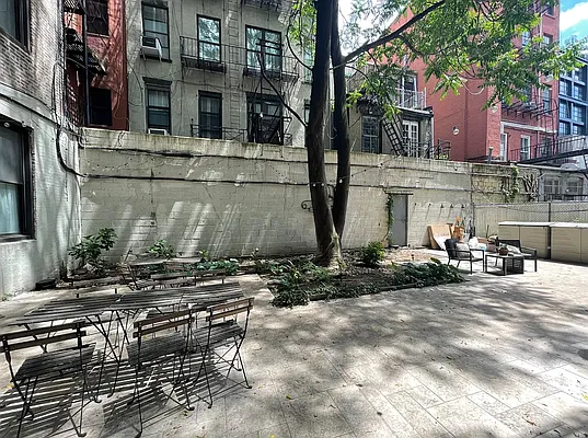 Rented by Compass | media 5