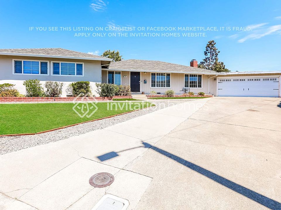 1st image of 16 La Cienega Pl