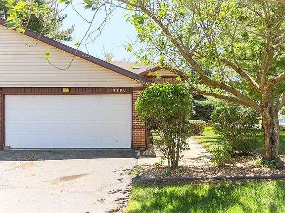 3rd image of 9186 Lake Pine Dr