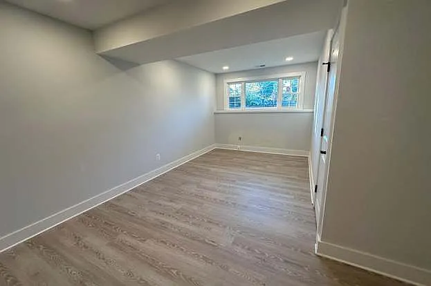 119 W Earleigh Heights Rd — Photo 3
