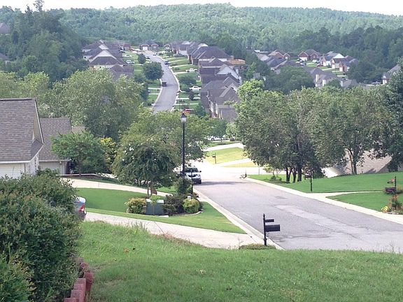 Hathaway Lane... Street View from Front Yard